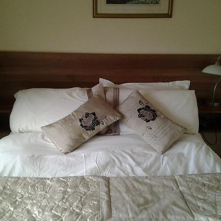 Gardenfield House Bed & Breakfast H91Vh02 Galway Eksteriør billede