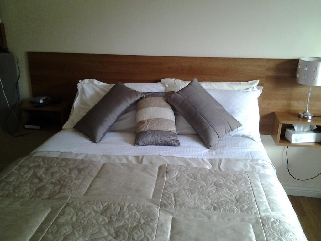 Gardenfield House Bed & Breakfast H91Vh02 Galway Eksteriør billede